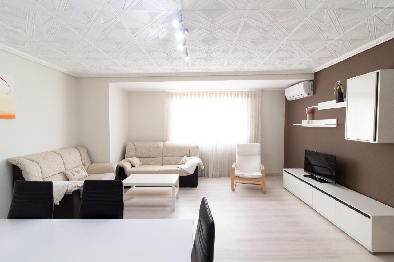 Global Properties, Apartamento De 4 Habitaciones A 100 M De La Playa Пуерто-де-Сагунто Екстер'єр фото